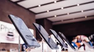 Українці змінюють смартфони раз на 4-5 років: результати опитування Viber