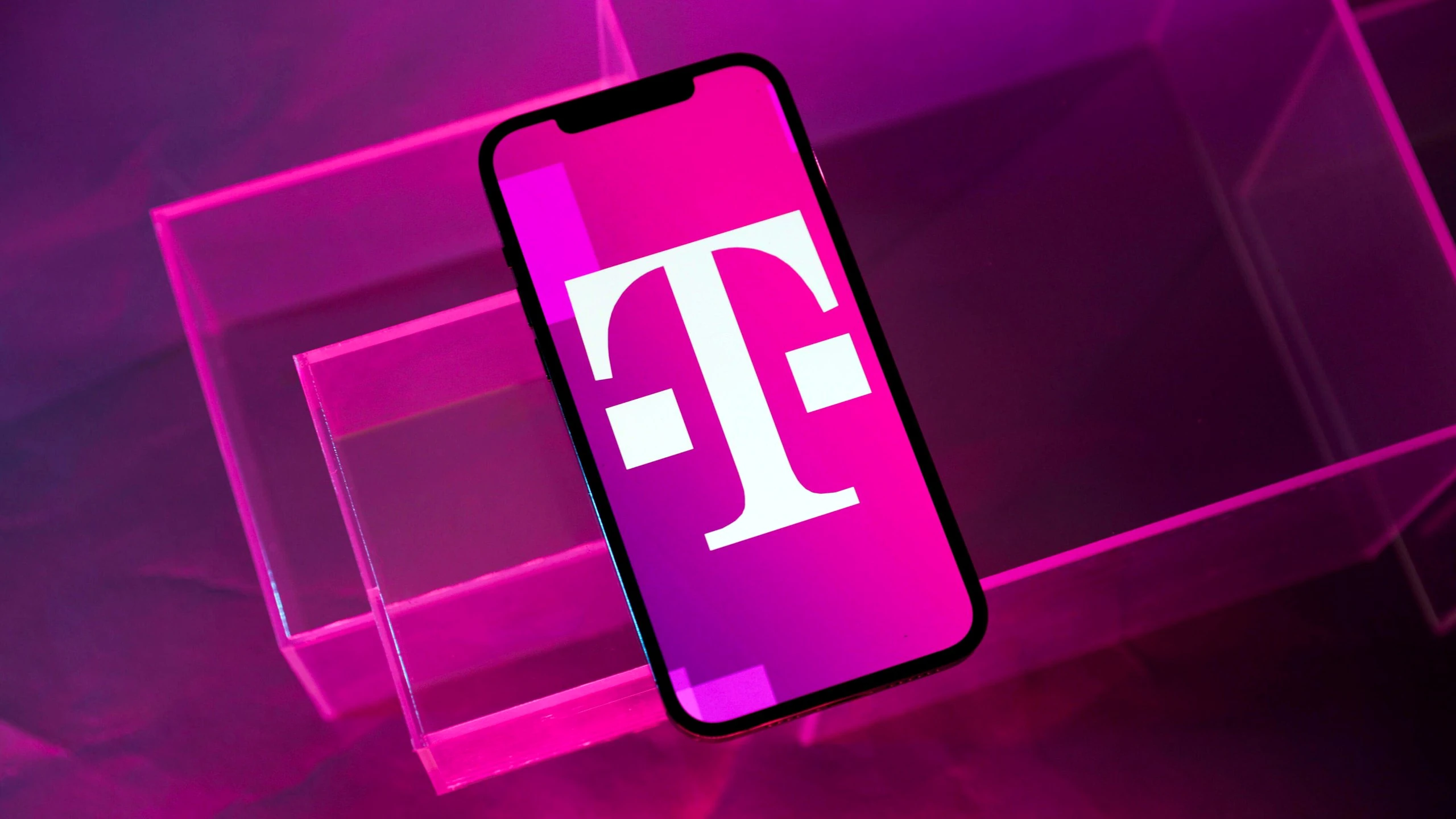 📞 T-Mobile тестує AI-перекладач для телефонних дзвінків