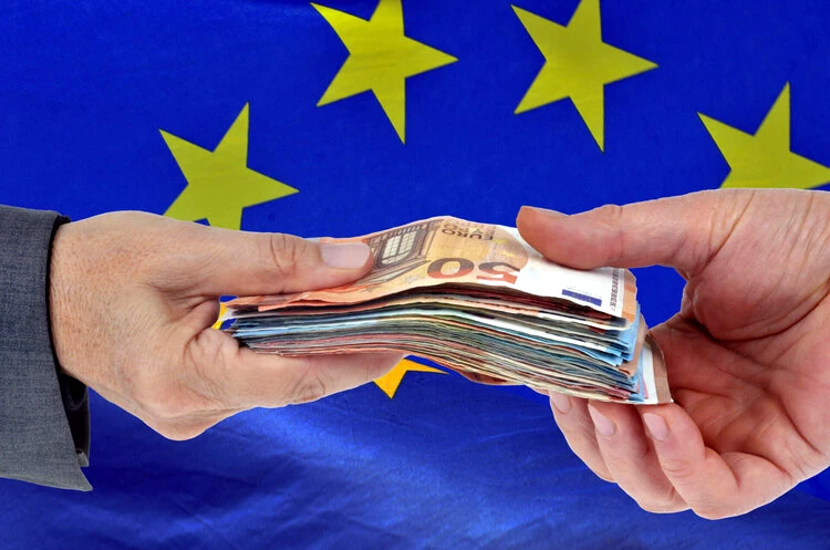 Новий кредит ЄС на 90 млрд євро: які реформи має виконати Україна для отримання коштів