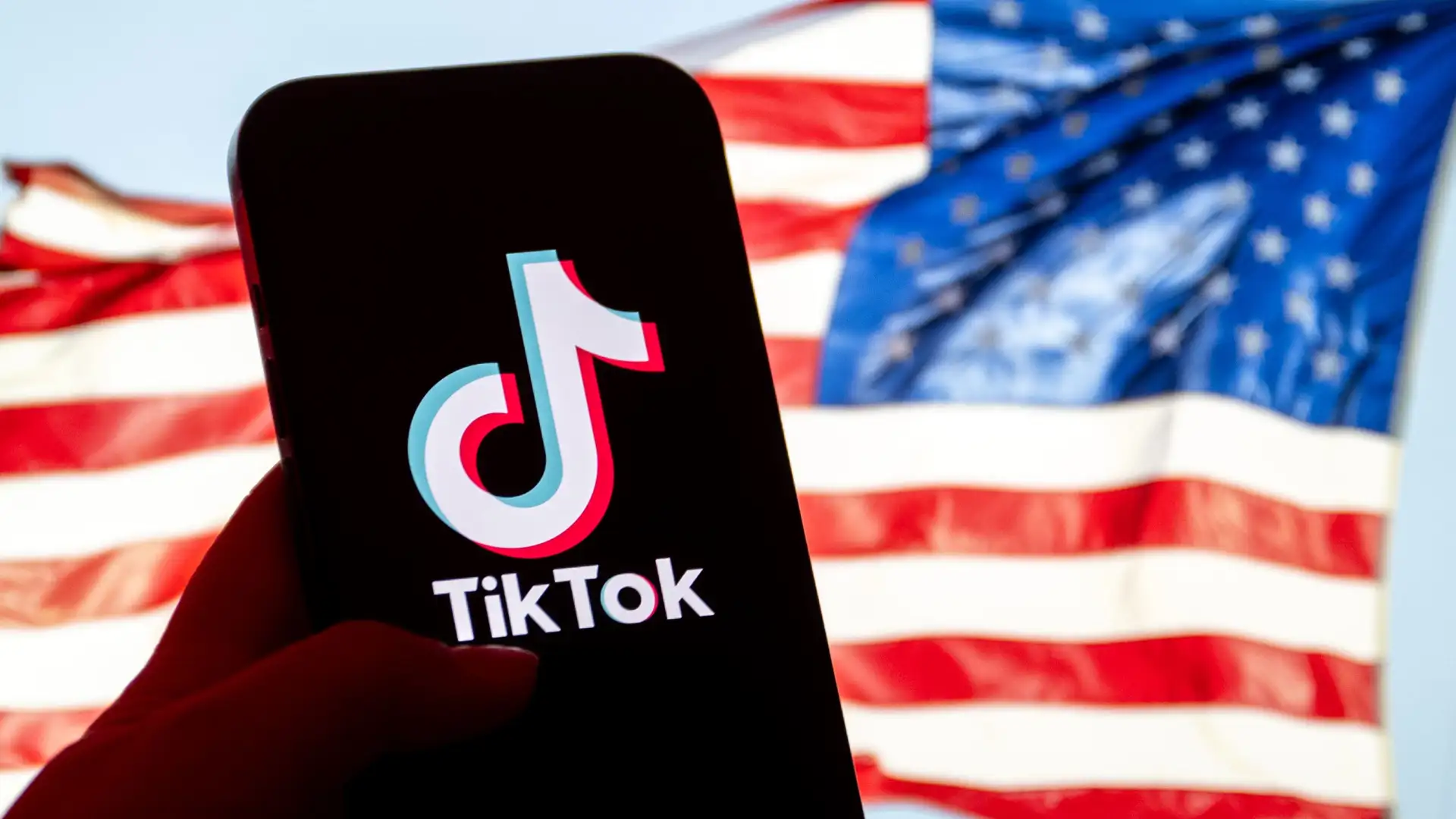 США визнали TikTok безпечним для урядових пристроїв